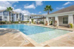 Beautiful spacious two bedroom & pool!